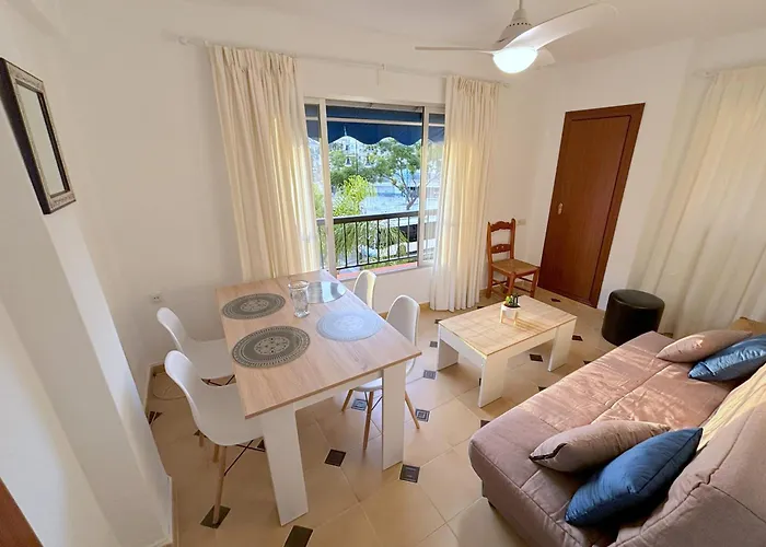 Evans Realty Az Centro & Playa & Tren Апартаменты Фуэнхирола